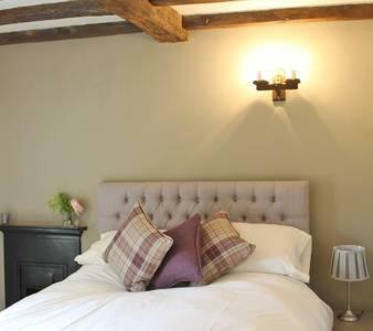 1 High Street Villa Abbots Bromley Bagian luar foto